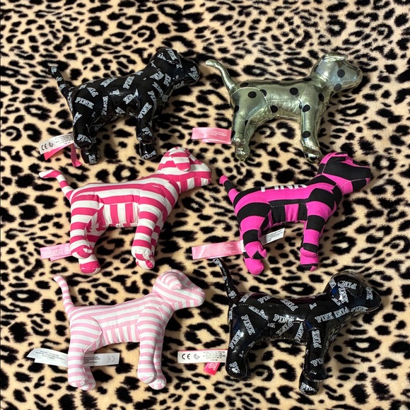 🎀 PINK Victoria's Secret Dog Collection 🎀
❌❌ SOLD ❌❌ - Picture 2 of 3